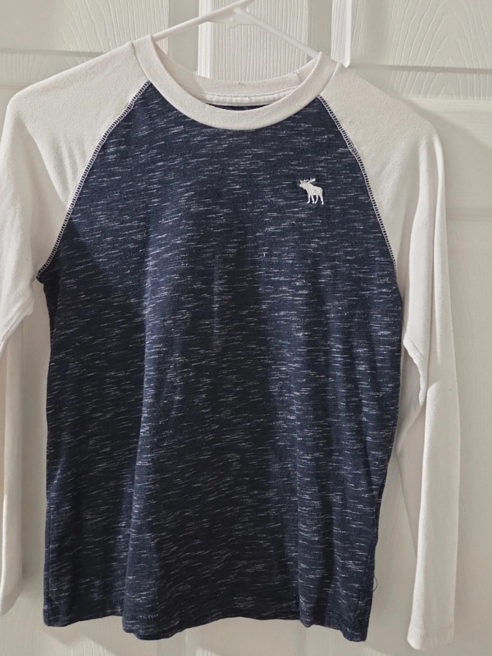 Abercrombie kids Navy and White Raglan Long Sleeve Shirt 9/10
